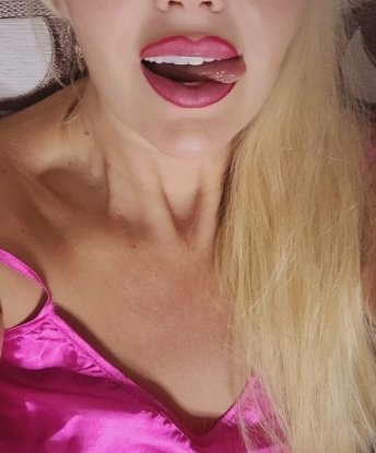 🌟💋
Со мной ты сможешь испытать настоящий оргазм и окунуться в море желания. Я знаю, как доставить незабываемое удовольствие и сделать тебя счастливым. 😈❤️
Мои услуги обширны и разнообразны - от классического секса до экзотического массажа. Я могу стать твоей нежной кошечкой или страстной львицей - выбор за тобой. 🐱🦁
Блондинка с изумительной фигурой и стройными ножками, я гарантирую тебе полное удовлетворение и наивысшую степень комфорта. Мои отзывы говорят сами за себя - каждый встречается со мной снова и снова. 💕💎
Мои фото стопроцентно реальны, чтобы ты мог оценить всю мою прекрасность перед нашей встречей. 📸👠
Не теряй время, напиши мне и представь себя настоящим ценителем женской красоты. Жду тебя в Москве, чтобы сделать нашу встречу незабываемой! 💃🏻🌹🌆 Надеждочка